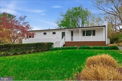 822 Walker Road, Great Falls, VA 22066 - Photo 1