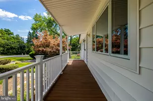 822 Walker Rd, Great Falls, VA 22066 - Photo 13