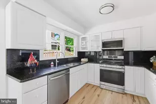 7100 Counter Pl, Burke, VA 22015 - Photo 5