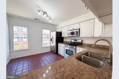 7579 Chrisland Cove, Falls Church, VA 22042 - Photo 11