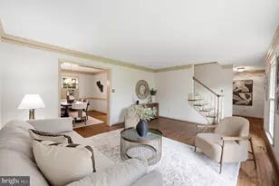 13702 Springstone Ct, Clifton, VA 20124 - Photo 7