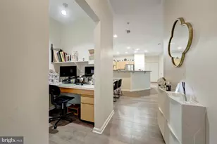 5106 Travis Edward Way, Centreville, VA 20120 - Photo 3