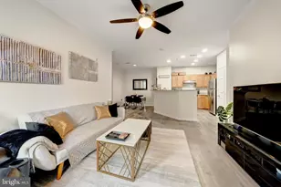 5106 Travis Edward Way, Centreville, VA 20120 - Photo 7