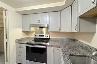 8848 Walutes Cir, Alexandria, VA 22309 - Photo 7