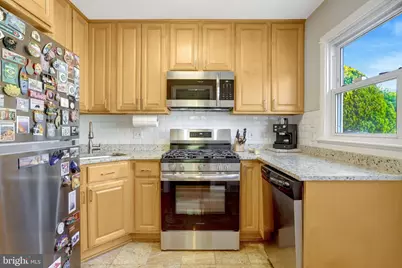 2850 Brook Drive, Falls Church, VA 22042 - Photo 7