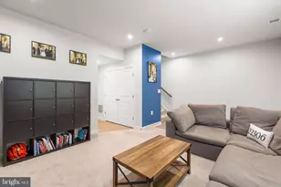 2837 Hokie Ln, Alexandria, VA 22306 - Photo 11