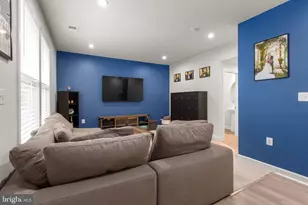 2837 Hokie Ln, Alexandria, VA 22306 - Photo 9