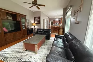 10004 Manor Pl, Fairfax, VA 22032 - Photo 13