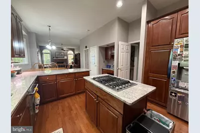 10004 Manor Place, Fairfax, VA 22032 - Photo 9
