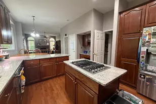 10004 Manor Pl, Fairfax, VA 22032 - Photo 9