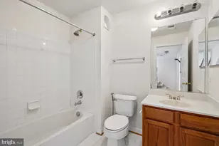 13514 Davinci Ln, Herndon, VA 20171 - Photo 25