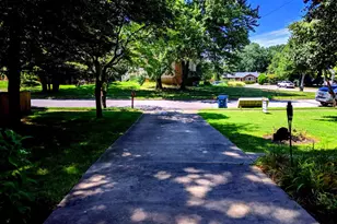 8702 Thunderbird Ct, Vienna, VA 22182 - Photo 5