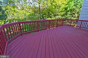 4021 Quiet Creek Dr, Fairfax, VA 22033 - Photo 3