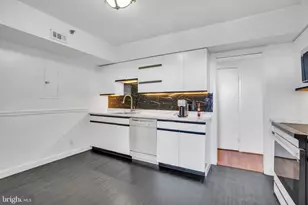 5501 Seminary Rd, Falls Church, VA 22041 - Photo 17