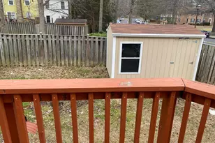8900 Shamrock Ct, Springfield, VA 22152 - Photo 19