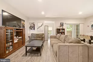 4093 Oak Village Landing, Fairfax, VA 22033 - Photo 33