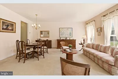 4093 Oak Village Landing, Fairfax, VA 22033 - Photo 7