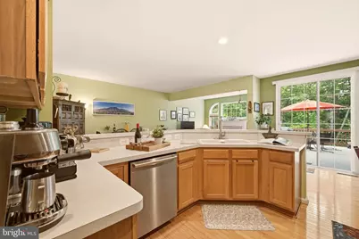 4093 Oak Village Landing, Fairfax, VA 22033 - Photo 17
