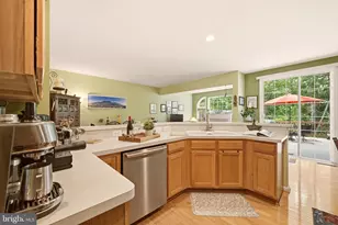 4093 Oak Village Landing, Fairfax, VA 22033 - Photo 17