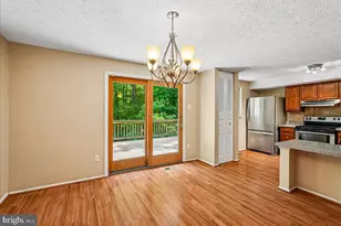 2331 Middle Creek Ln, Reston, VA 20191 - Photo 17