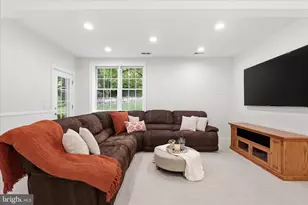 11711 Saddle Crescent Cir, Oakton, VA 22124 - Photo 37