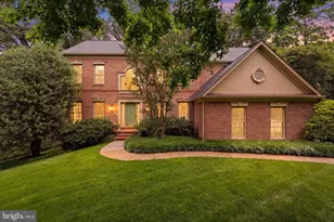 11711 Saddle Crescent Cir, Oakton, VA 22124 - Photo 1