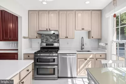 5510 Conistone Court, Burke, VA 22015 - Photo 7