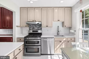 5510 Conistone Ct, Burke, VA 22015 - Photo 7