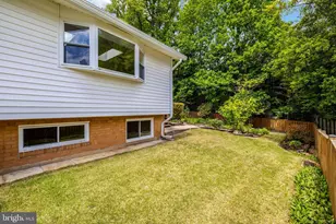 8712 Piccadilly Pl, Springfield, VA 22151 - Photo 43