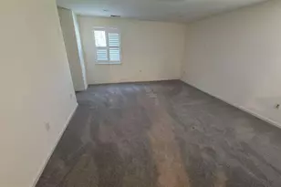 8201 Bell Ln, Vienna, VA 22182 - Photo 11