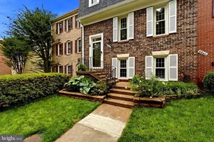 5862 Kara Pl, Burke, VA 22015 - Photo 1