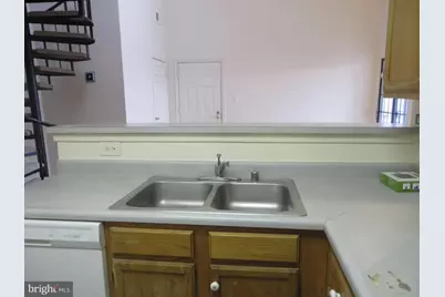 6004 Ellesmere Court #E, Alexandria, VA 22315 - Photo 9