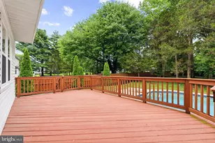 2717 Mustang Dr, Herndon, VA 20171 - Photo 25