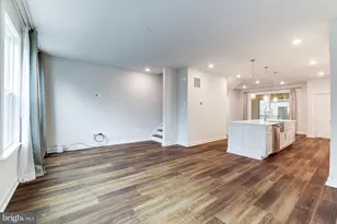 13036 Hattontown Square, Herndon, VA 20171 - Photo 25