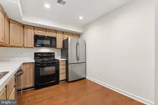 12249 Fairfield House Dr, Fairfax, VA 22033 - Photo 11