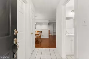 12249 Fairfield House Dr, Fairfax, VA 22033 - Photo 3