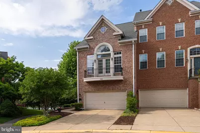 1925 Logan Manor Drive, Reston, VA 20190 - Photo 3