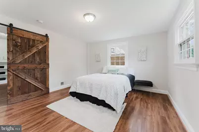 5034 Portsmouth Road, Fairfax, VA 22032 - Photo 9