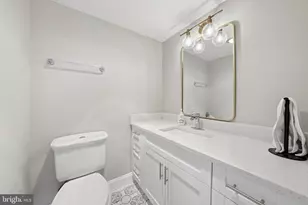 8340 Greensboro Dr, McLean, VA 22102 - Photo 15