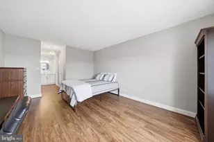 8340 Greensboro Dr, McLean, VA 22102 - Photo 11