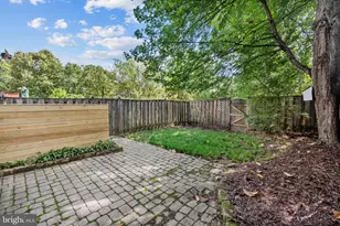 6018 Timber Hollow Ln, Springfield, VA 22152 - Photo 29