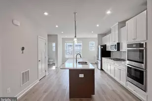 4456 Sulford Ter, Chantilly, VA 20151 - Photo 15