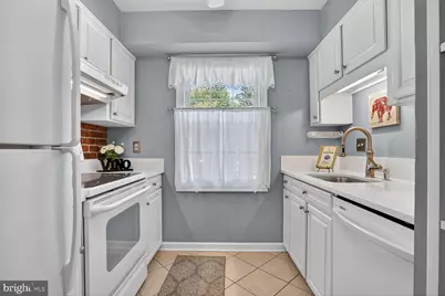 5845 Rexford Drive #721, Springfield, VA 22152 - Photo 5