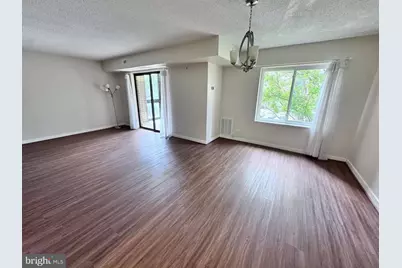 8380 Greensboro Drive #323, McLean, VA 22102 - Photo 3