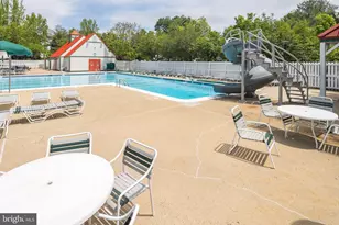 14392 Flourcastle Ct, Centreville, VA 20120 - Photo 33
