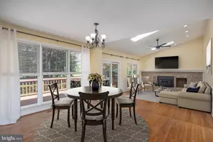 14392 Flourcastle Ct, Centreville, VA 20120 - Photo 19