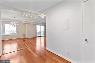 8370 Greensboro, McLean, VA 22102 - Photo 9