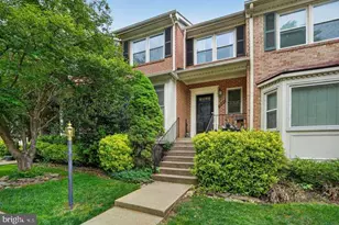 9063 Golden Sunset Ln, Springfield, VA 22153 - Photo 1
