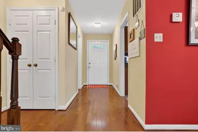 9063 Golden Sunset Lane, Springfield, VA 22153 - Photo 3
