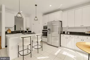 4024 Heatherstone Ct, Fairfax, VA 22030 - Photo 15